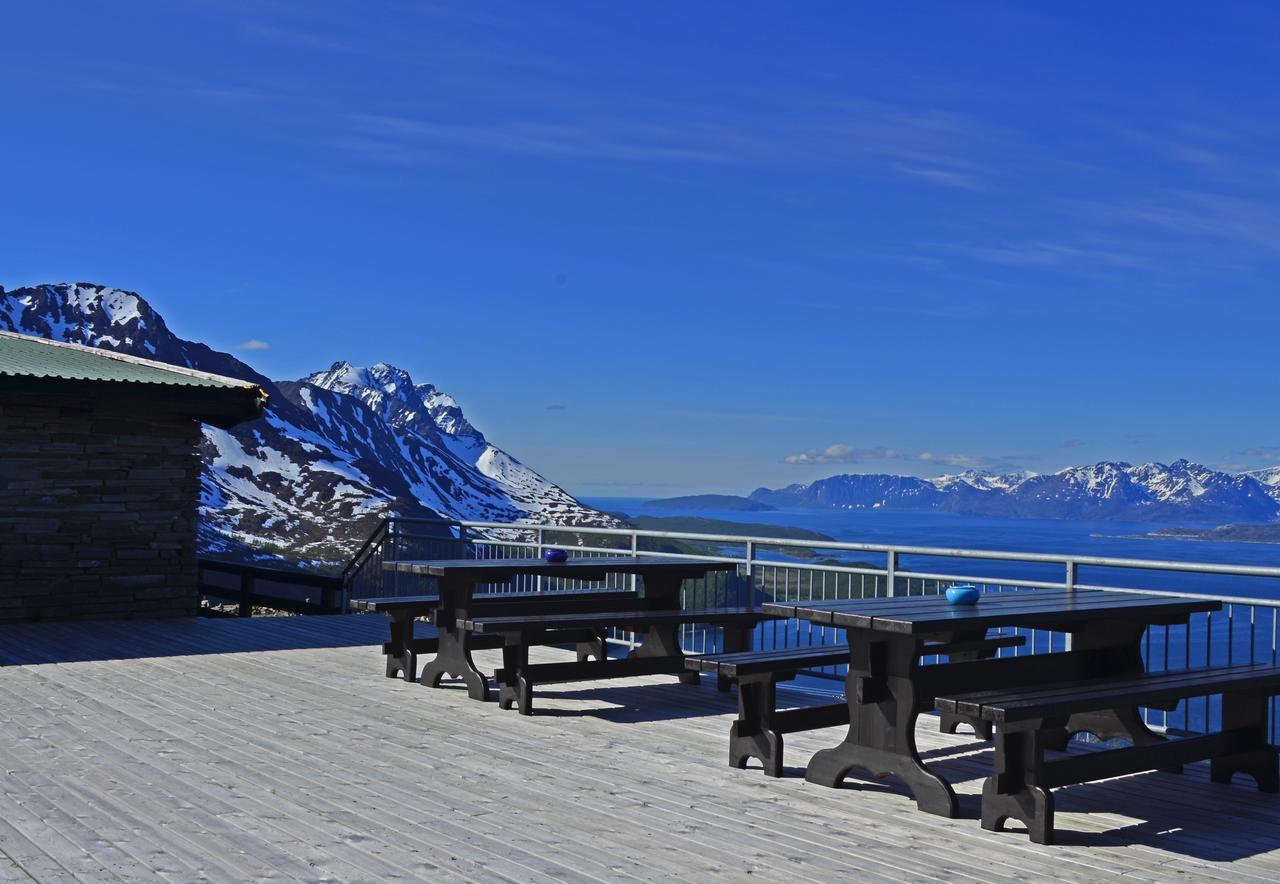 Gildetun Hotel Kvaenangsfjellet ภายนอก รูปภาพ